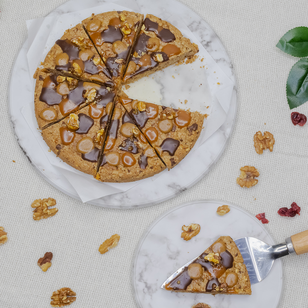 Walnut & Chocolate Caramel Pizookie