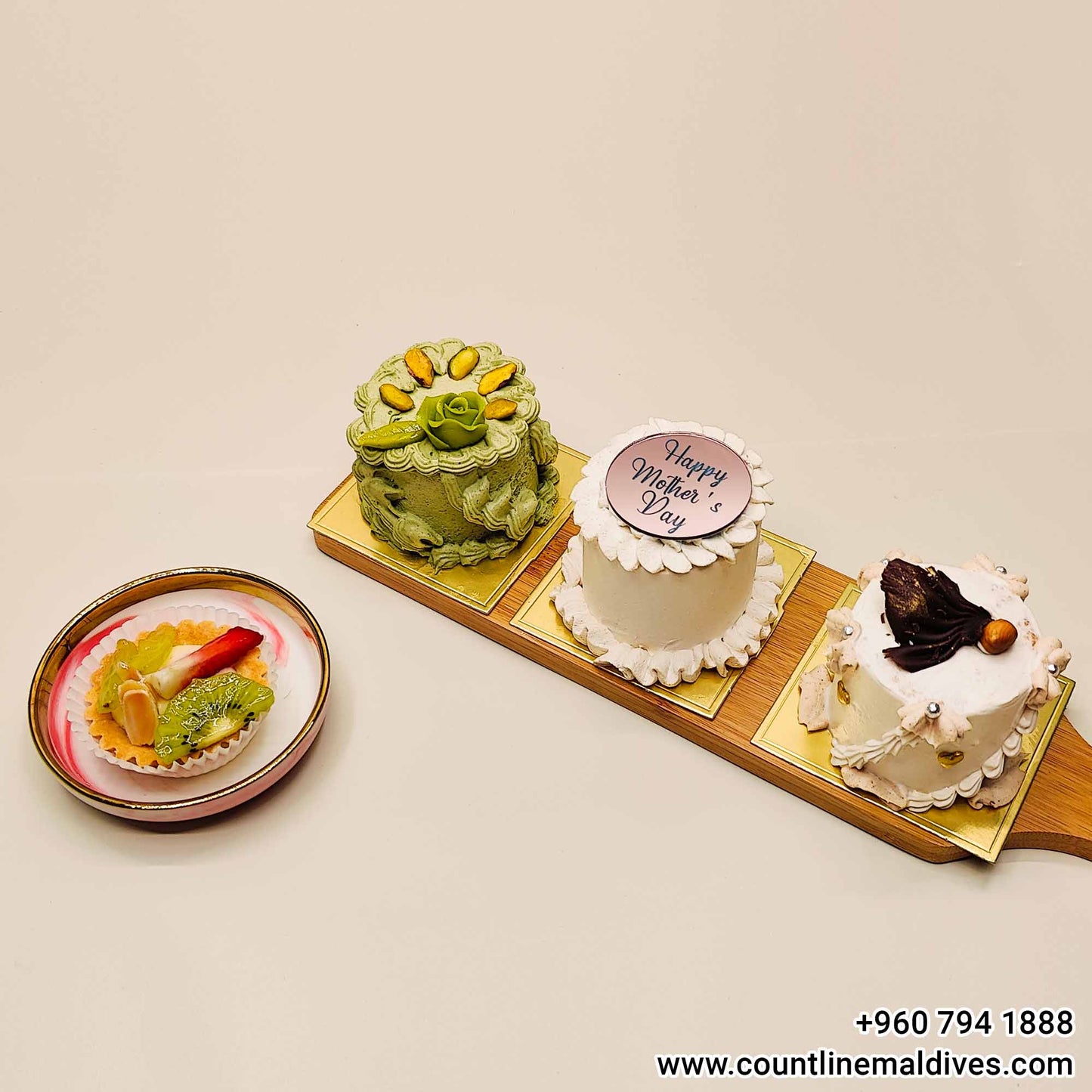 Special Tiramisu, Baklava and Bueno Cake Pack