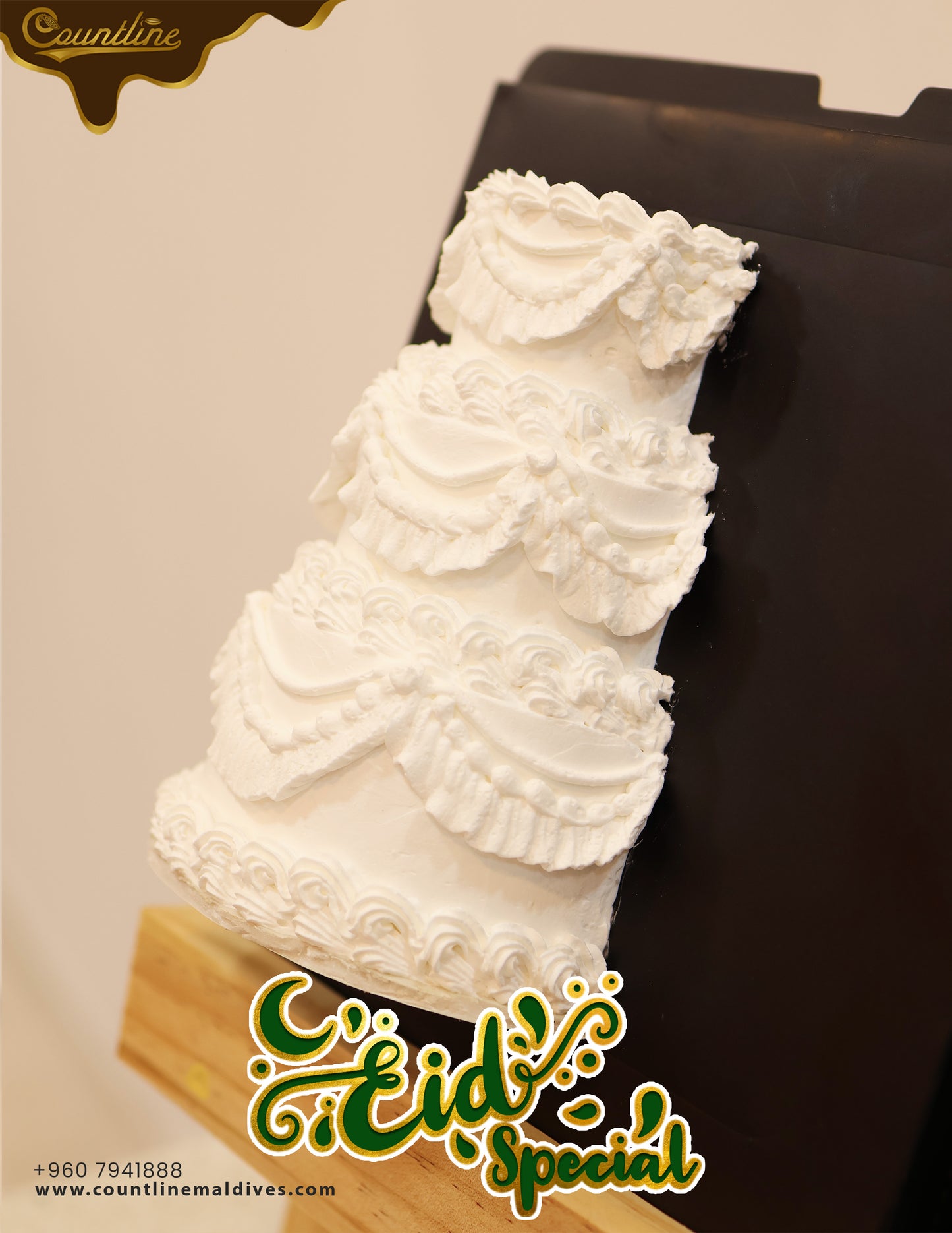 Floating Cake - 3 Layer