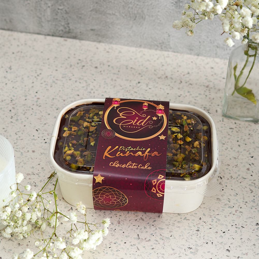 [MVB0585] Pistachio Kunafa Chocolate Cake Tub