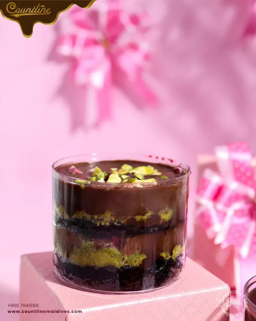 [MVB0686] Kunafa Strawberry Cake